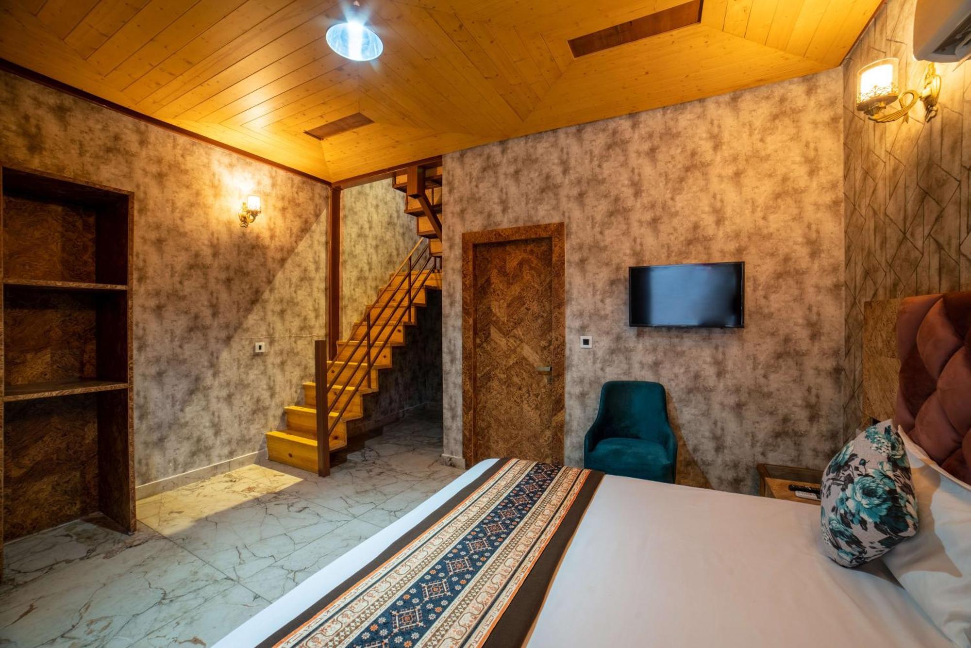 Mudras Grove Resort, Nainital Kültér fotó